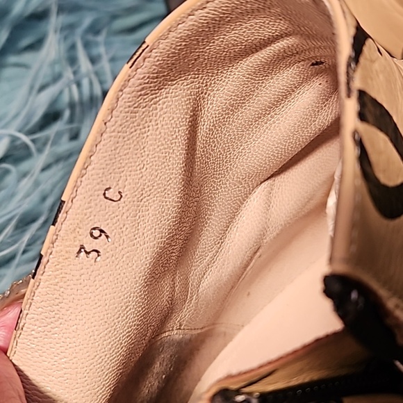 Chanel F/W 2000 runway boots - Picture 8 of 16